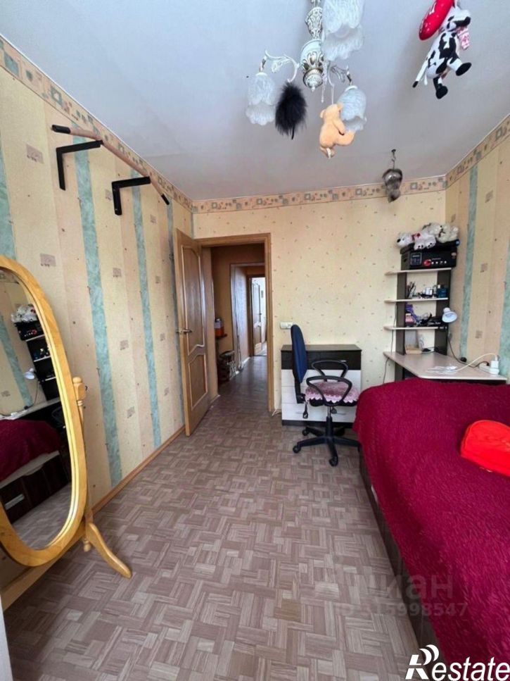 3-комн квартира ул Виталия Кручины, 32,  д. 32