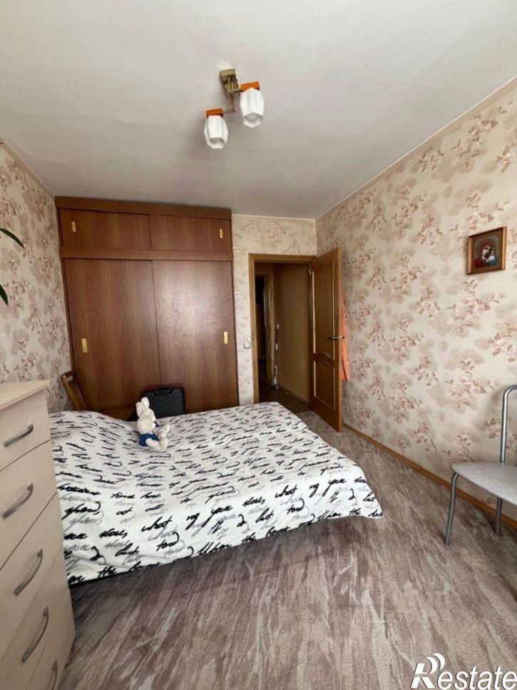 3-комн квартира ул Виталия Кручины, 32,  д. 32