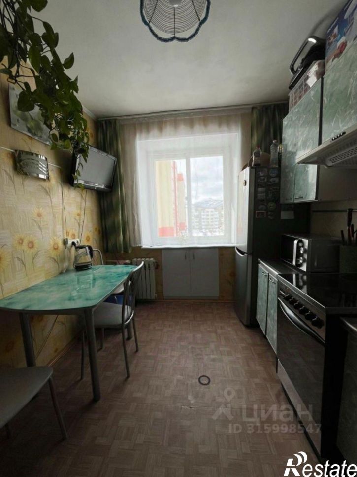 3-комн квартира ул Виталия Кручины, 32,  д. 32