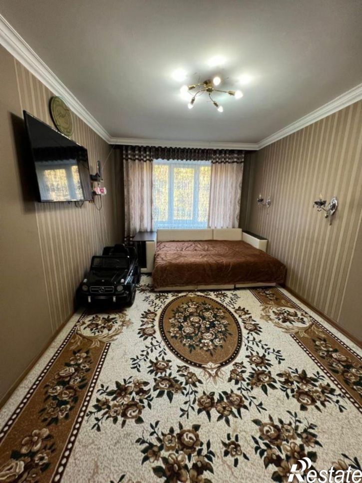 4-комн квартира улица Рабочей Смены, 13,  д. 13