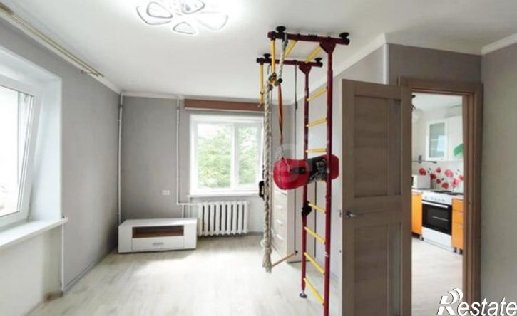 2-комн квартира ул Соловьева, 1,  д. 1