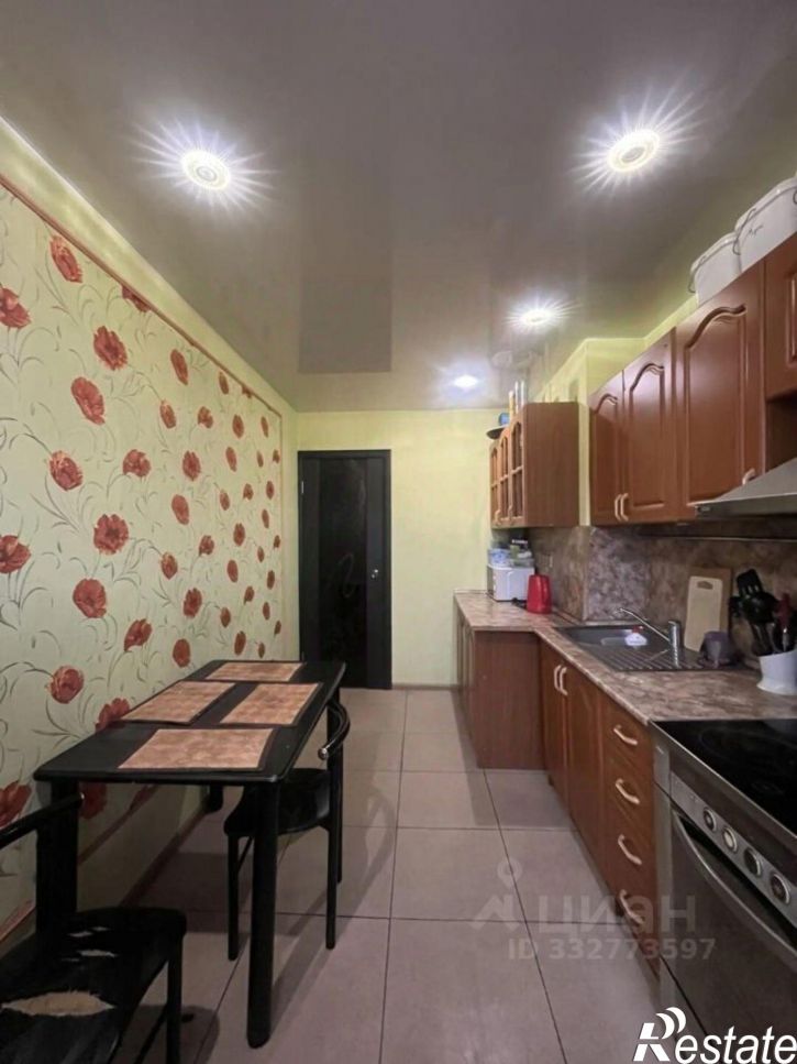 3-комн квартира ул Красноярская, 4,  д. 4