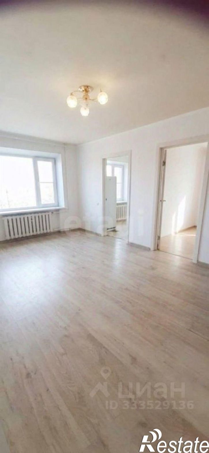 4-комн квартира Школьная улица, 13,  д. 13